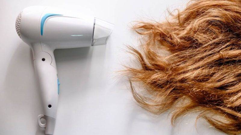 low wattage hair dryer rv 800x450 - چگونه موهای نازک و آسیب دیده سر را احیا کنیم؟